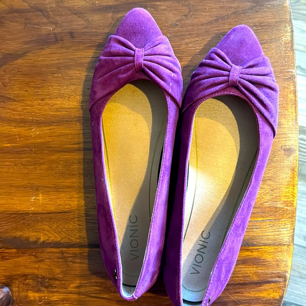 Vionic Gramercy Ballet Flat Merlot 08.5 Medium